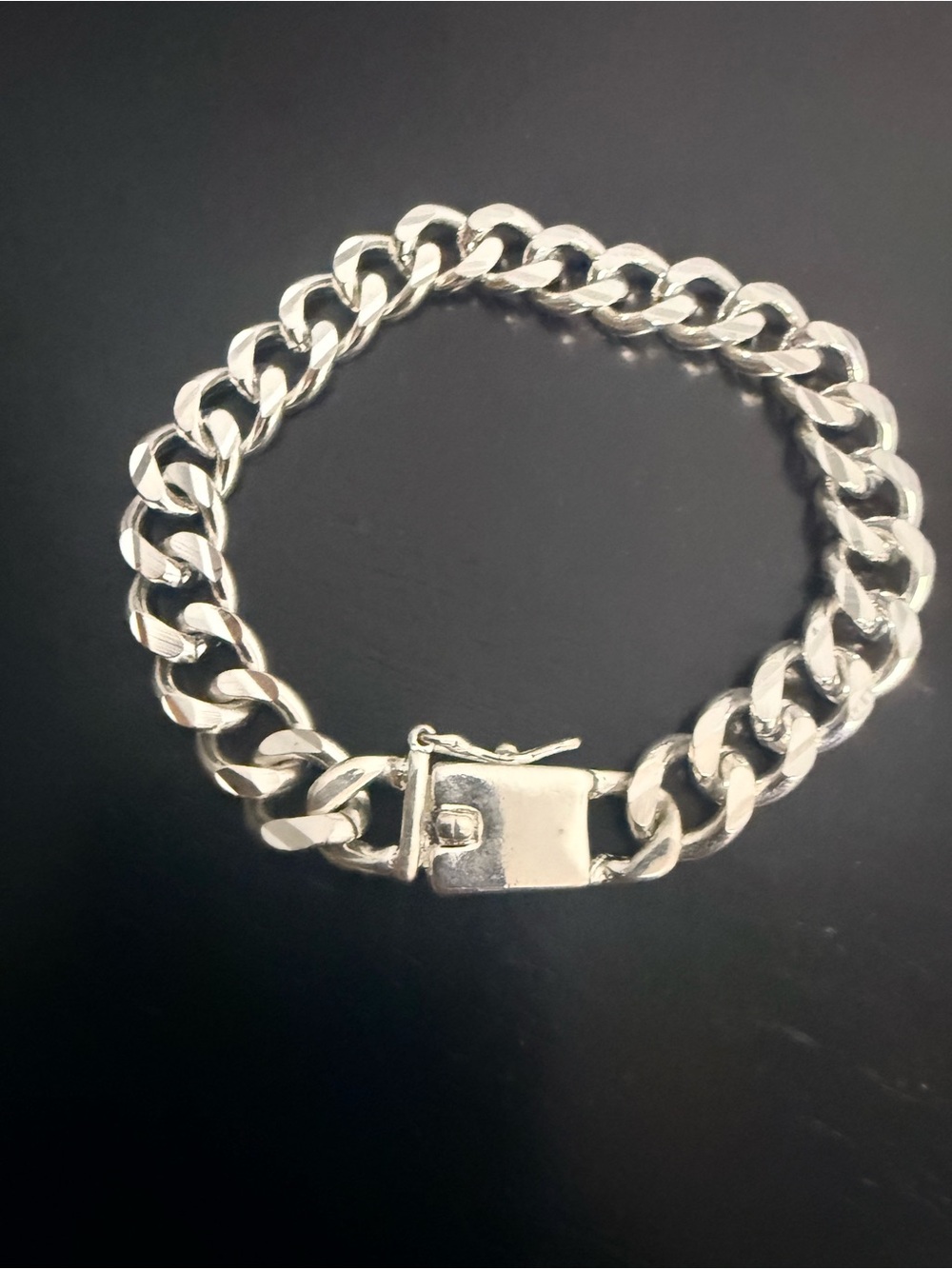 Men's Cuban Link Bracelet in Silver Finish - Polished Chain